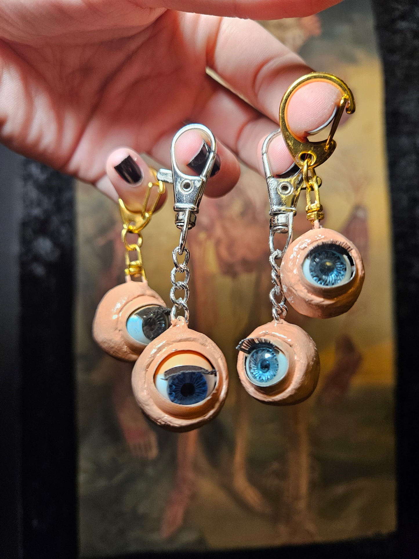Sleepy doll eye keychain