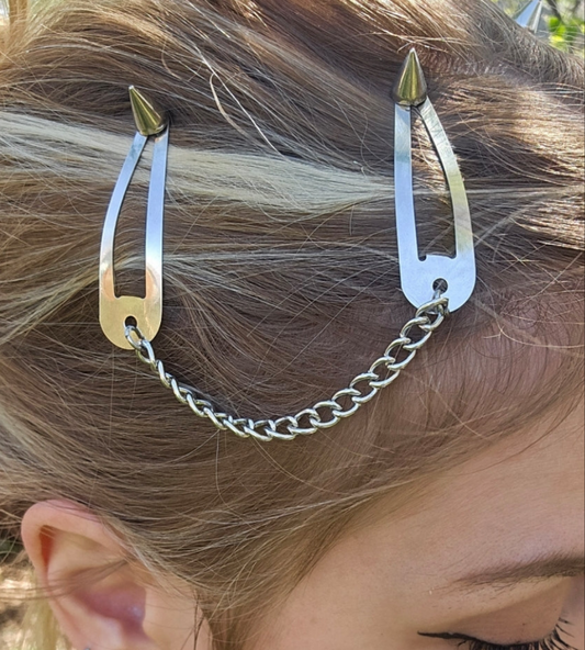 Spike & chain barretes