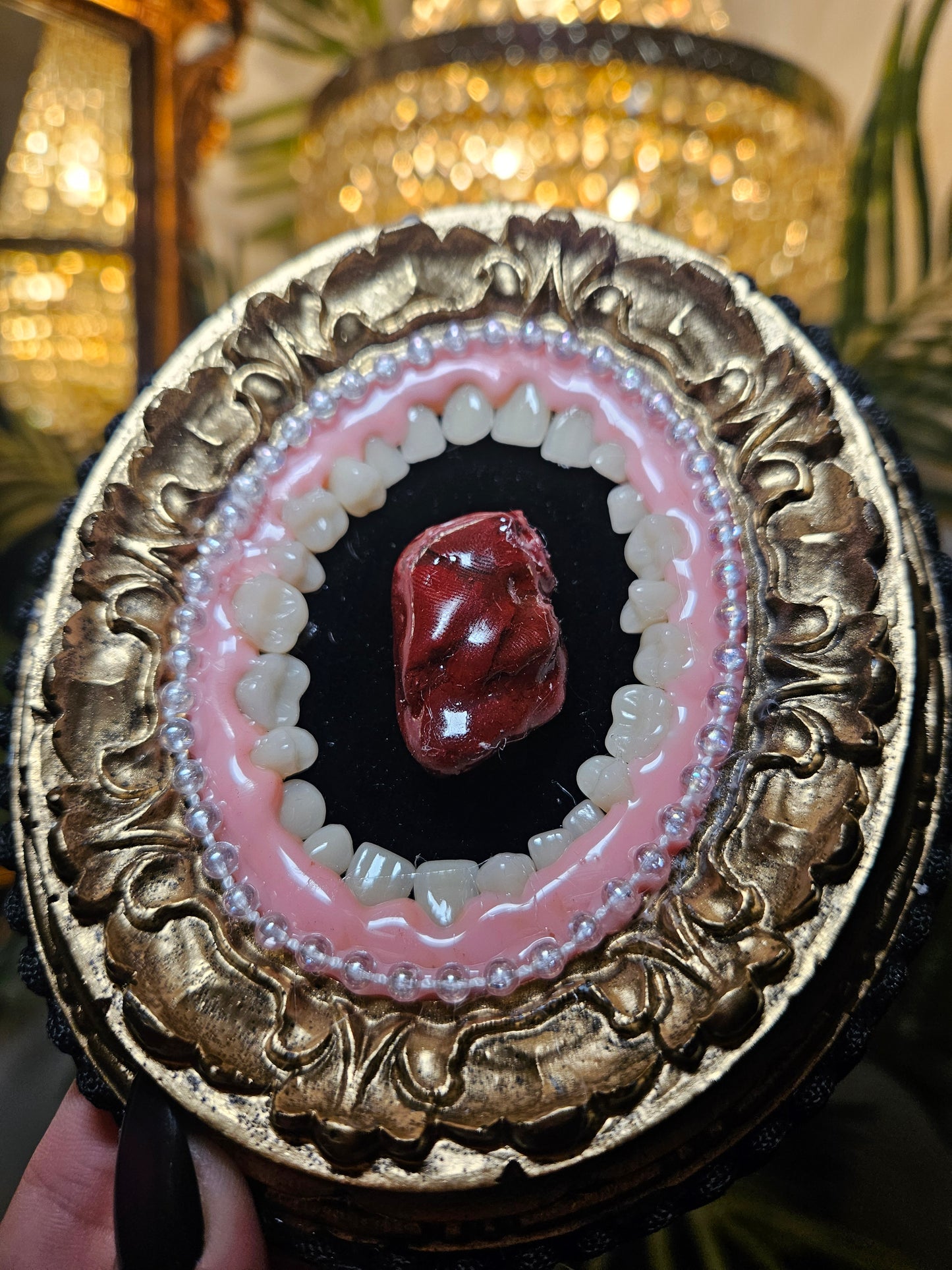 EAT YOUR HEART OUT - Black